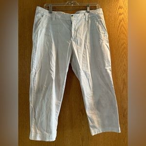 Sonoma Mid Rise White Capris